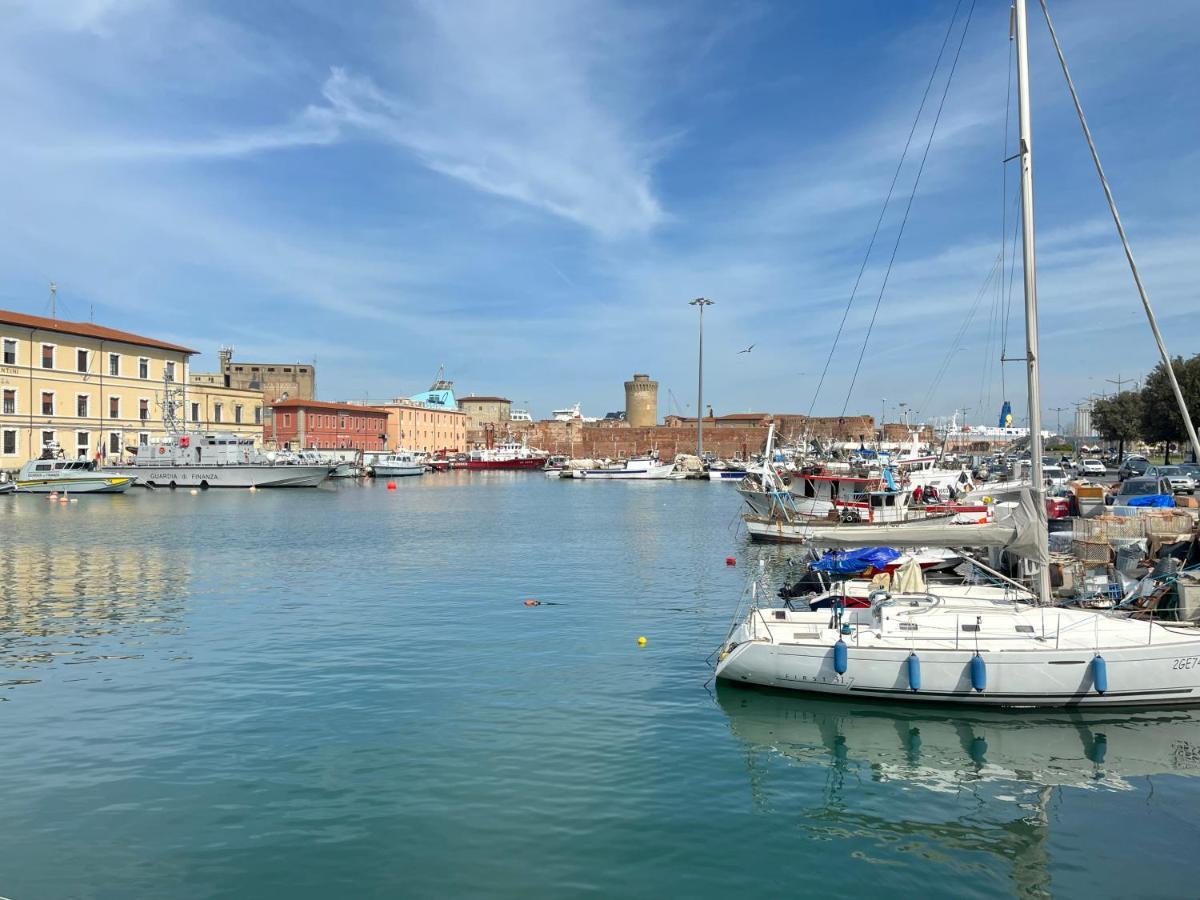 Kasia Porta Sul Mare Di Livorno Free Parking Exterior foto